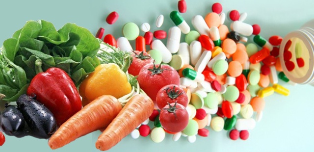 synthetic-vitamins-vs-green-vitamins1
